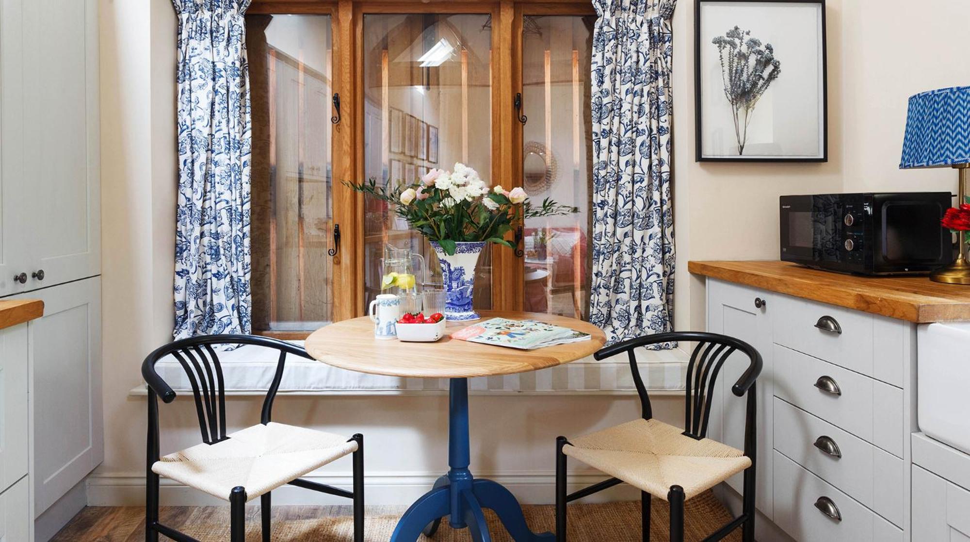 Bright & Beautiful Open Plan Coach House Painswick Villa Екстериор снимка